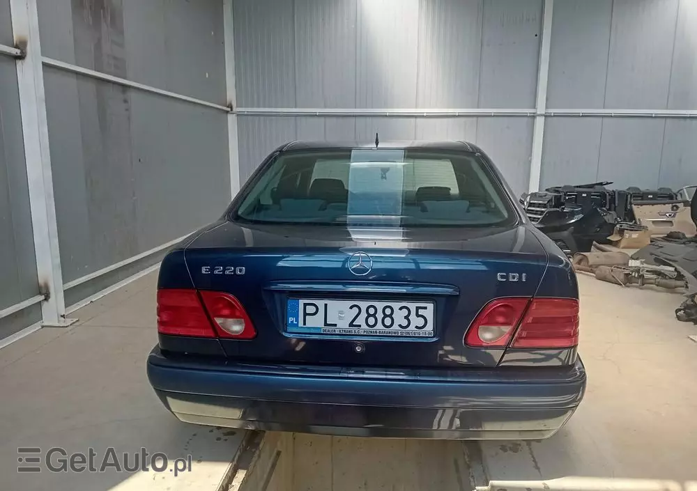 MERCEDES-BENZ Klasa E 290 T TD Classic