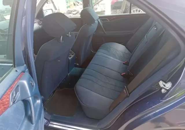 MERCEDES-BENZ Klasa E 290 T TD Classic