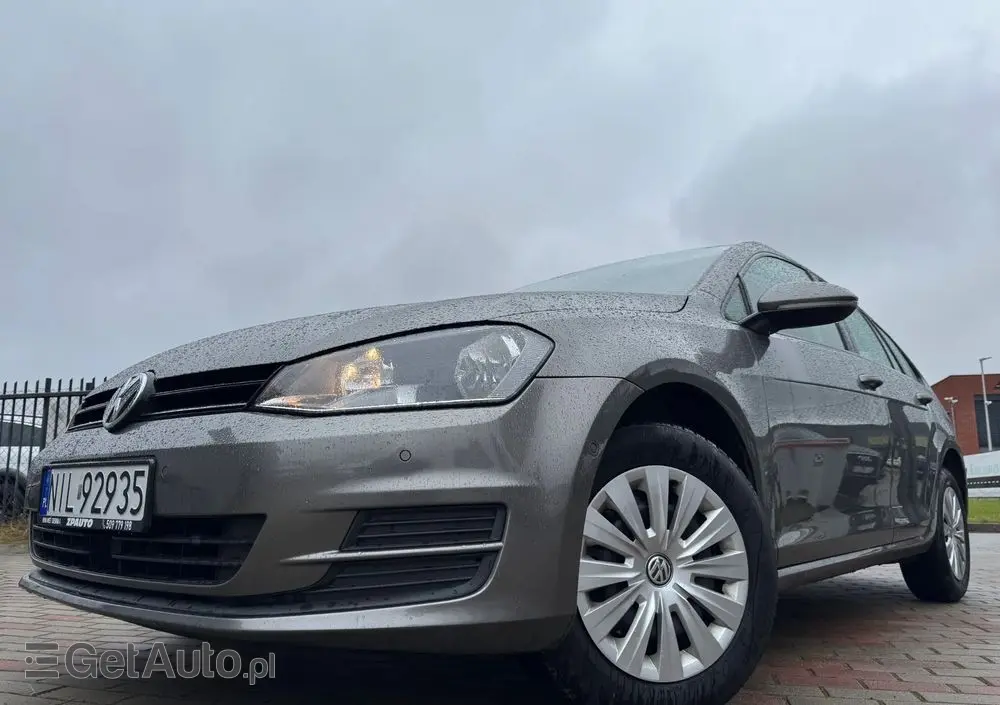 VOLKSWAGEN Golf Variant 
