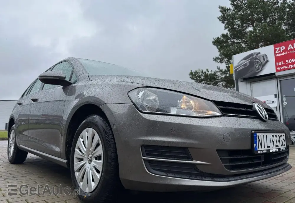 VOLKSWAGEN Golf Variant 