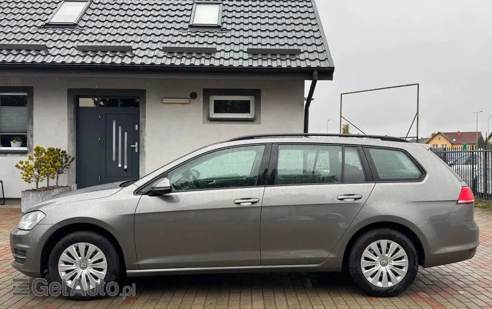 VOLKSWAGEN Golf Variant 