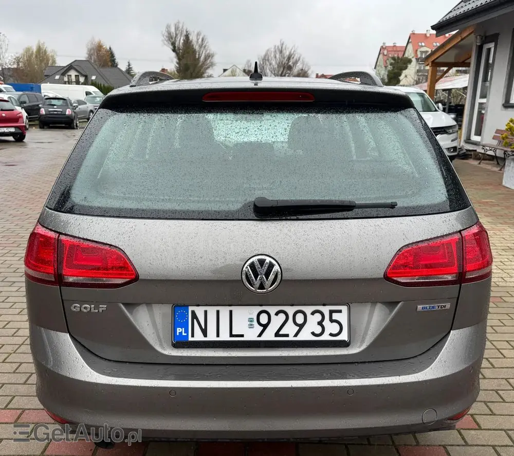 VOLKSWAGEN Golf Variant 