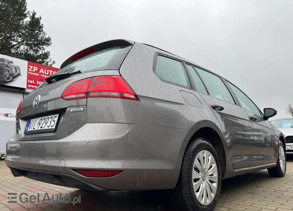 VOLKSWAGEN Golf Variant 