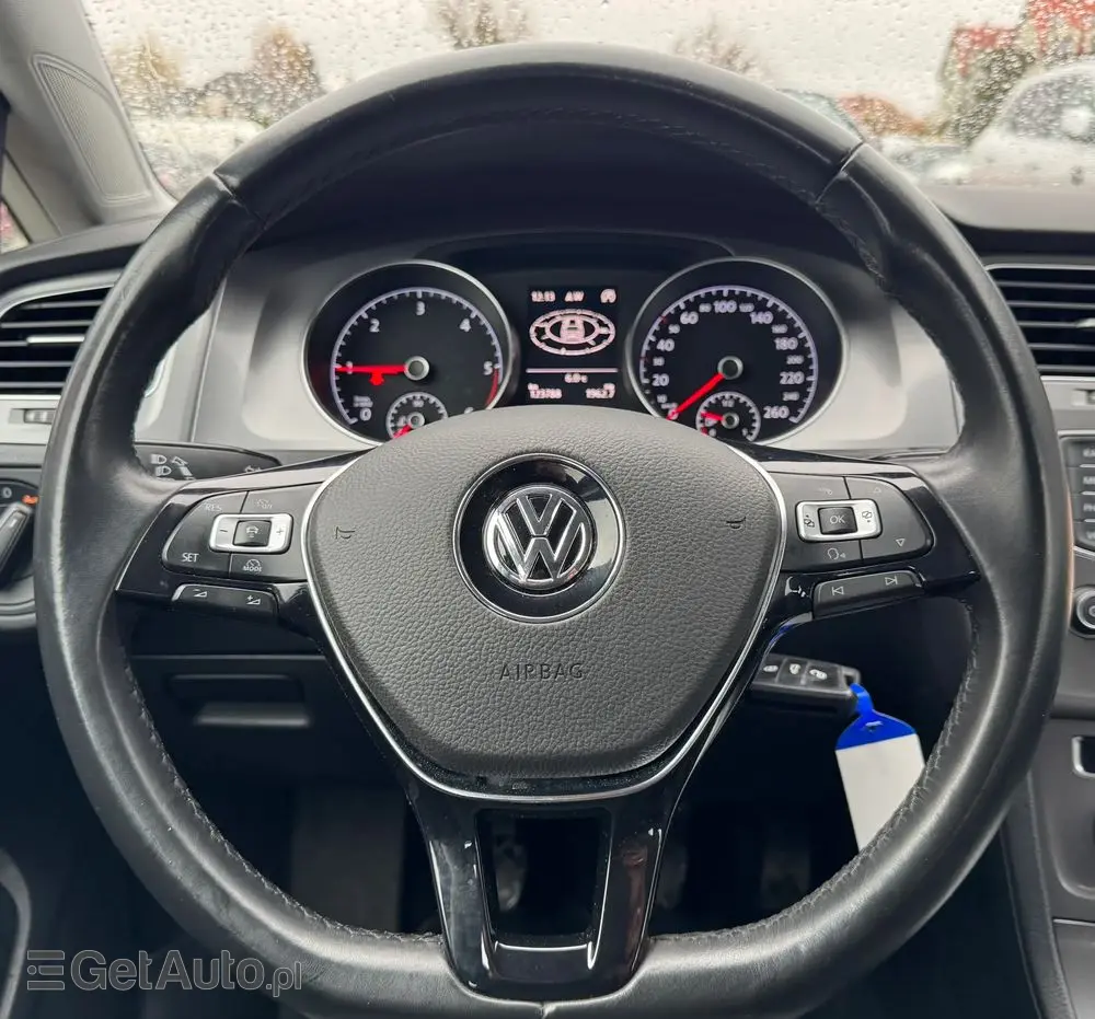 VOLKSWAGEN Golf Variant 