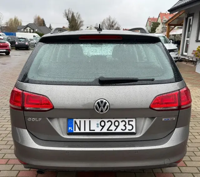 VOLKSWAGEN Golf Variant 