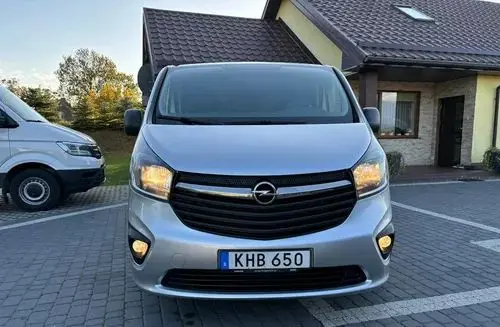 OPEL Vivaro 