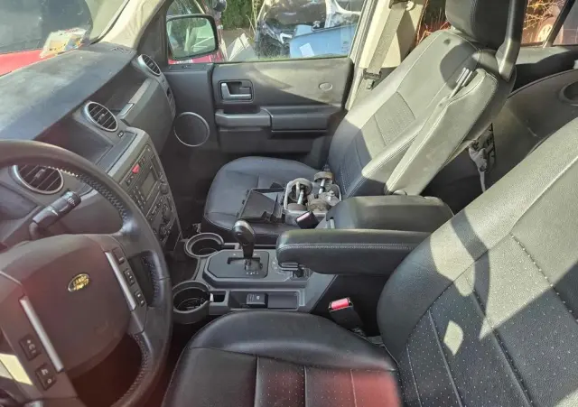 LAND ROVER Discovery TD V6 HSE