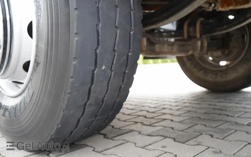 RENAULT K 480 / 8x4 / WYWROTKA DWUSTRONNA / HYDROBURTA / KLAPODRZWI  / SPROWADZONY / PO KONTRAKCIE SERWISOWYM 