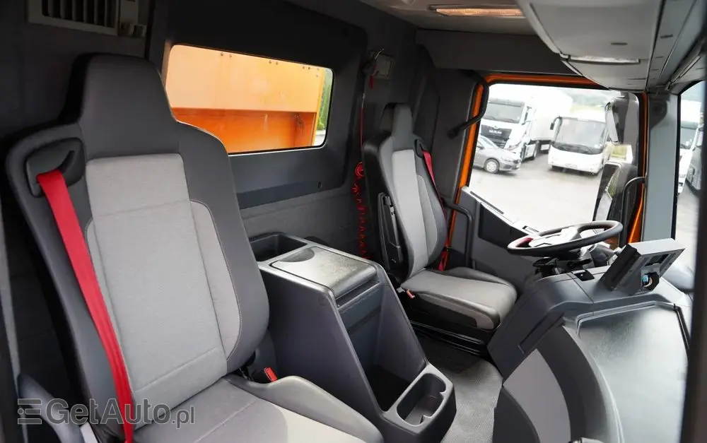 RENAULT K 480 / 8x4 / WYWROTKA DWUSTRONNA / HYDROBURTA / KLAPODRZWI  / SPROWADZONY / PO KONTRAKCIE SERWISOWYM 