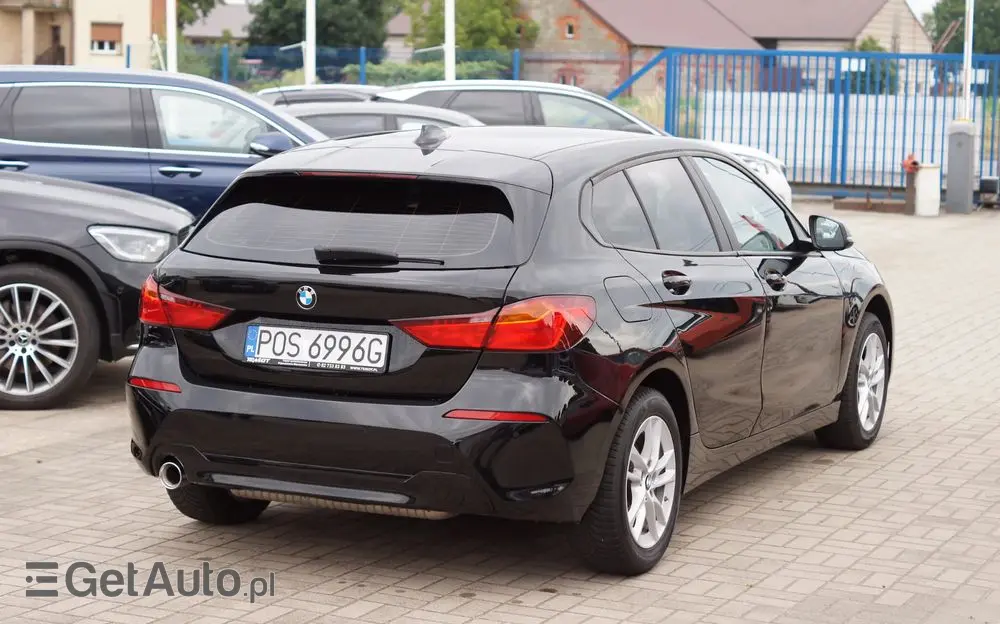 BMW Seria 1 118i Advantage
