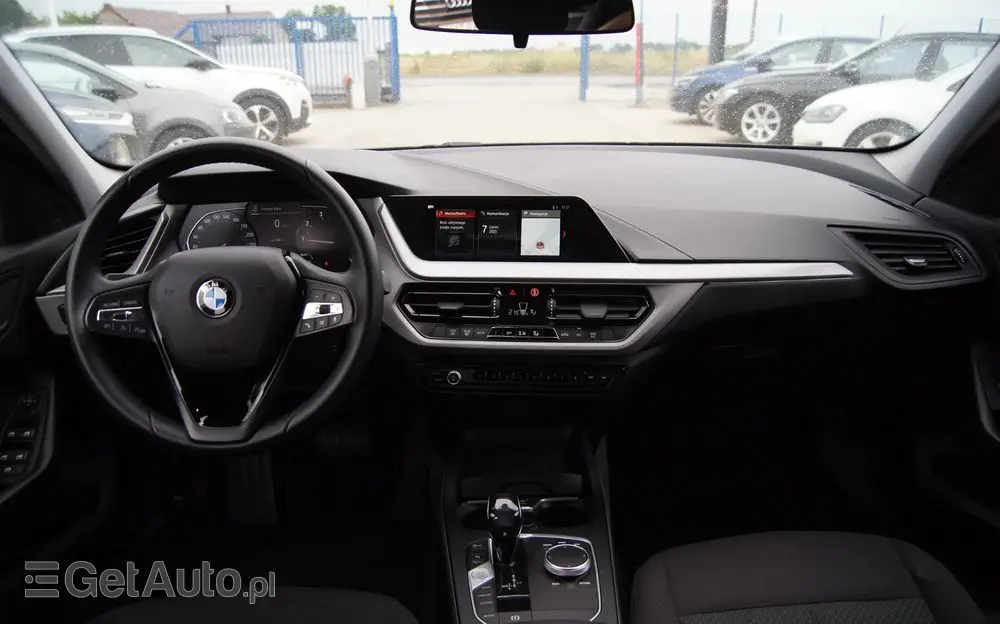 BMW Seria 1 118i Advantage