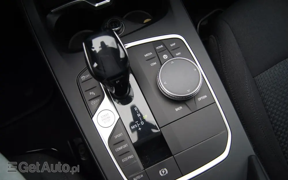 BMW Seria 1 118i Advantage