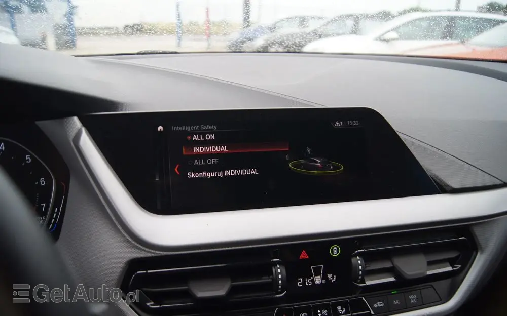 BMW Seria 1 118i Advantage