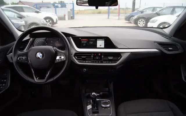 BMW Seria 1 118i Advantage