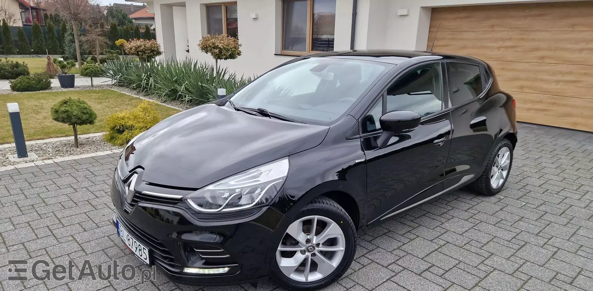 RENAULT Clio 1.2 16v (75 KM)