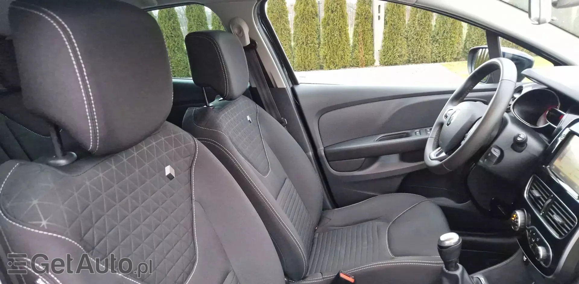 RENAULT Clio 1.2 16v (75 KM)