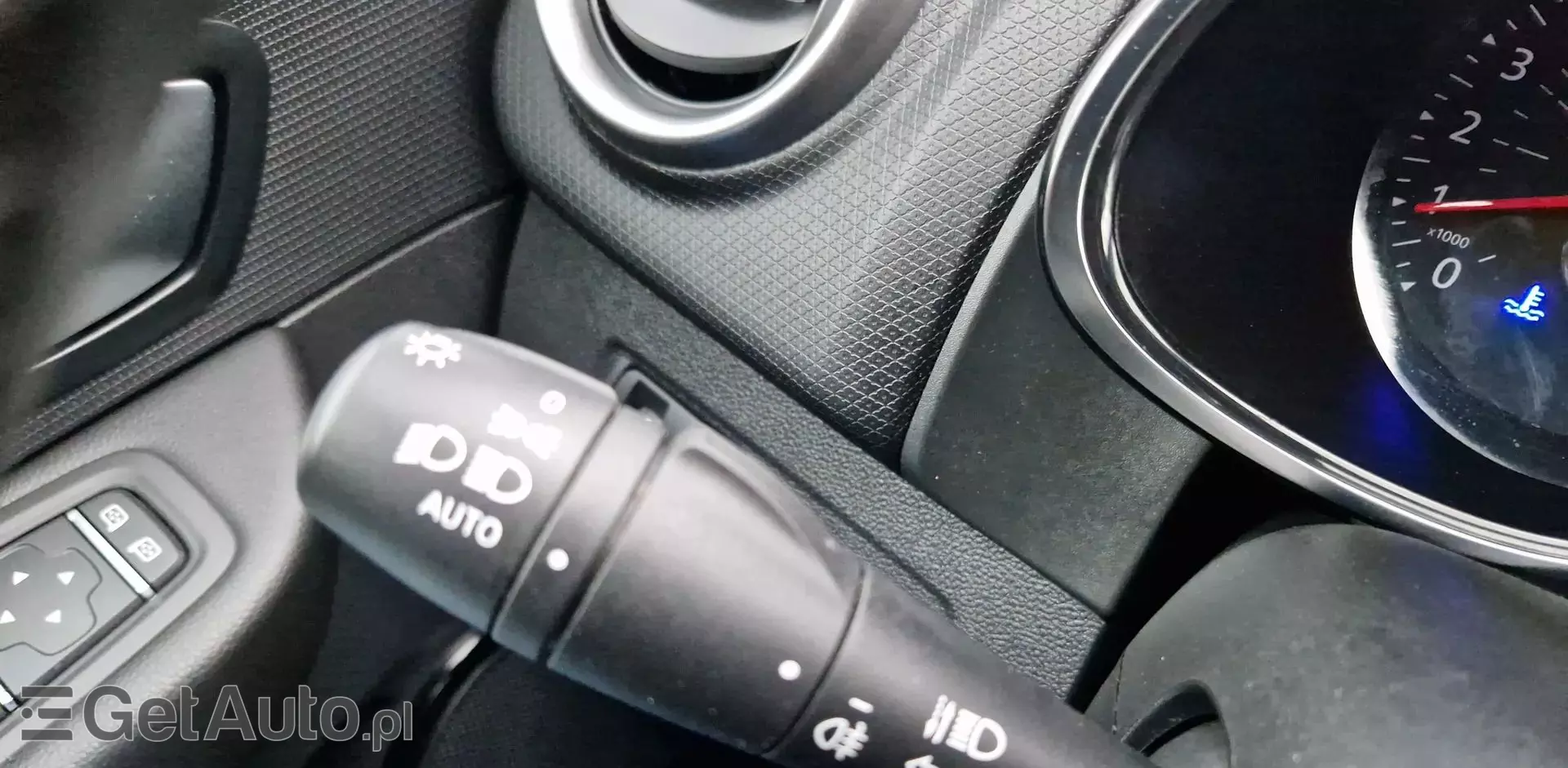 RENAULT Clio 1.2 16v (75 KM)