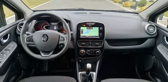 RENAULT Clio 1.2 16v (75 KM)