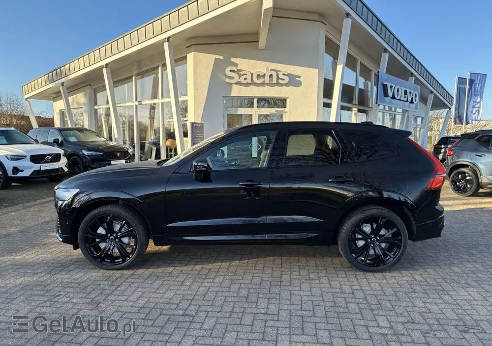 VOLVO XC 60 B5 B AWD Plus Black Edition