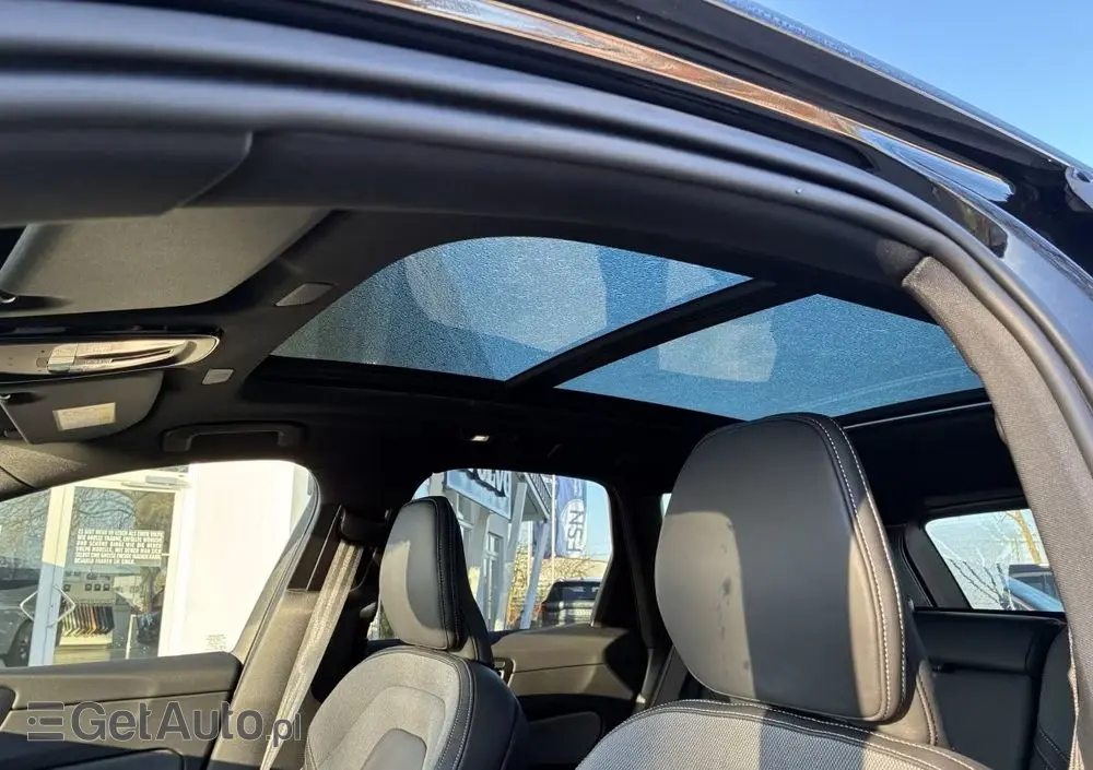 VOLVO XC 60 B5 B AWD Plus Black Edition