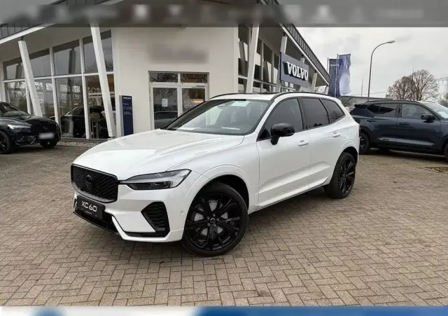 VOLVO XC 60 B5 B AWD Plus Black Edition