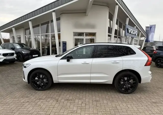 VOLVO XC 60 B5 B AWD Plus Black Edition