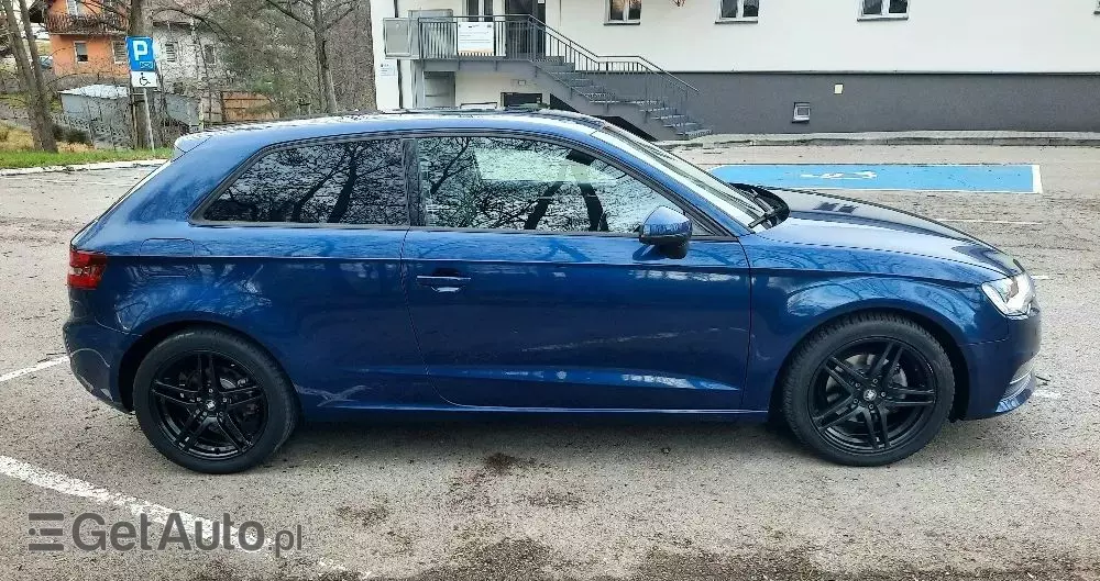 AUDI A3 2.0 TDI (clean diesel) S tronic Attraction