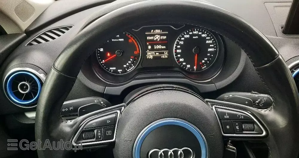 AUDI A3 2.0 TDI (clean diesel) S tronic Attraction