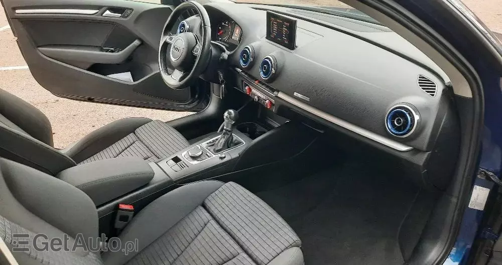 AUDI A3 2.0 TDI (clean diesel) S tronic Attraction