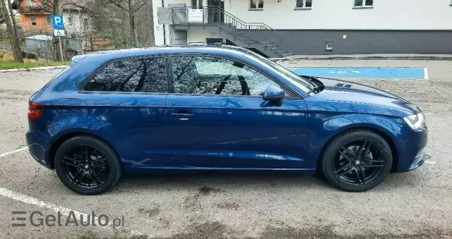 AUDI A3 2.0 TDI (clean diesel) S tronic Attraction