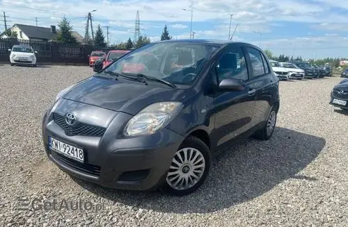 TOYOTA Yaris 
