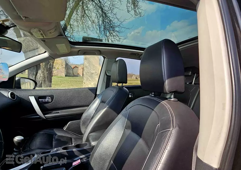 NISSAN Qashqai 2.0 Tekna Premium