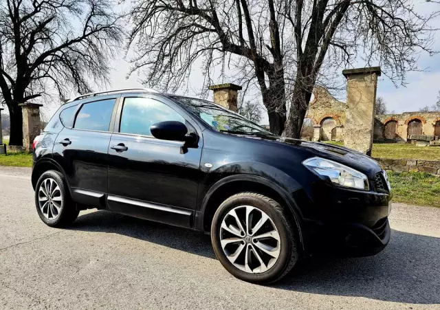 NISSAN Qashqai 2.0 Tekna Premium