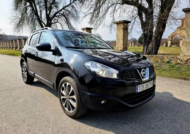NISSAN Qashqai 2.0 Tekna Premium