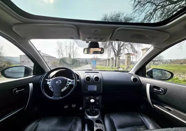 NISSAN Qashqai 2.0 Tekna Premium