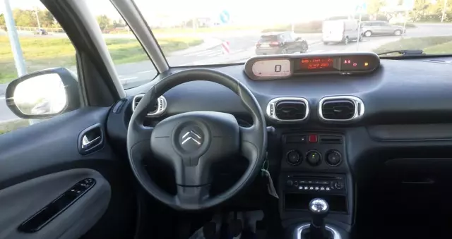 CITROËN C3 Picasso 1.6i Seduction