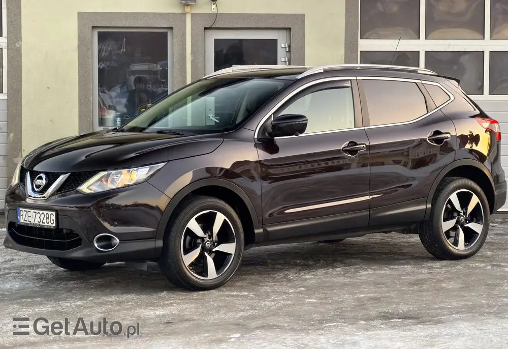 NISSAN Qashqai 1.6 DIG-T Tekna
