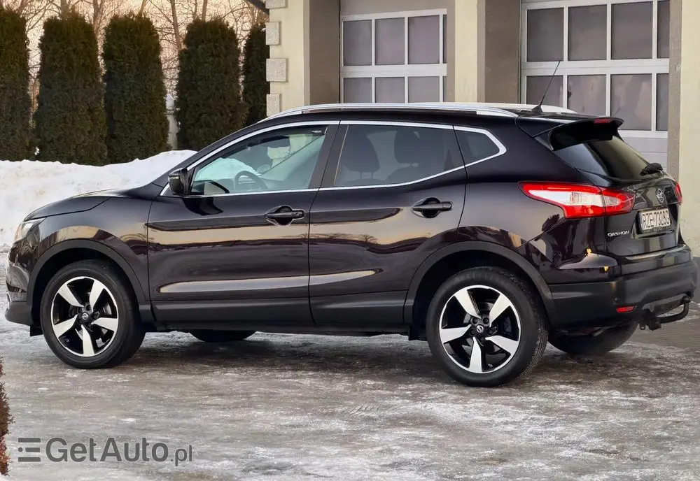 NISSAN Qashqai 1.6 DIG-T Tekna