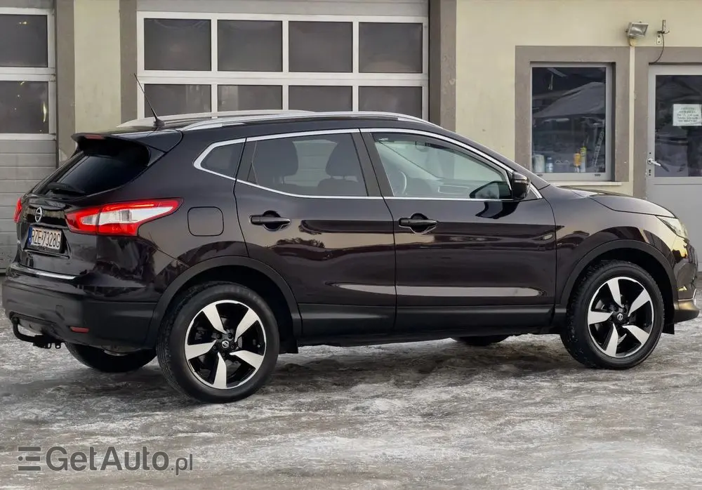 NISSAN Qashqai 1.6 DIG-T Tekna