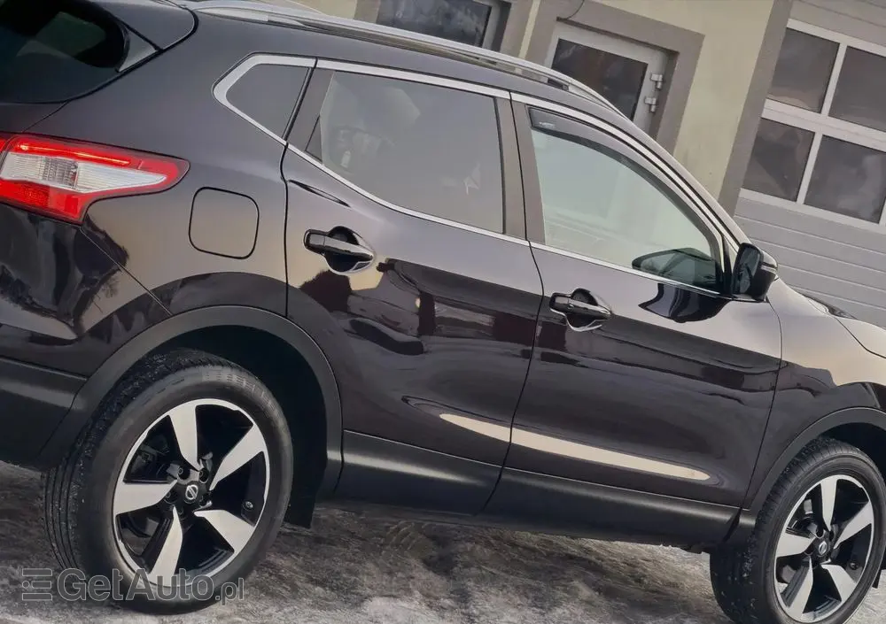 NISSAN Qashqai 1.6 DIG-T Tekna