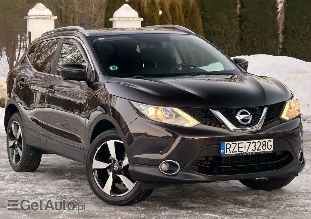 NISSAN Qashqai 1.6 DIG-T Tekna