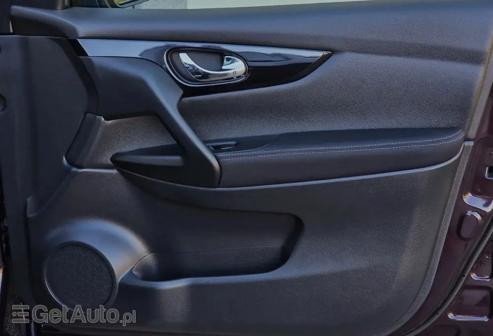 NISSAN Qashqai 1.6 DIG-T Tekna