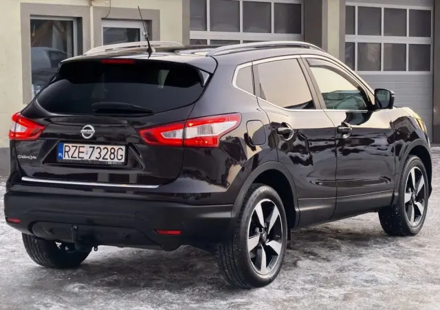 NISSAN Qashqai 1.6 DIG-T Tekna