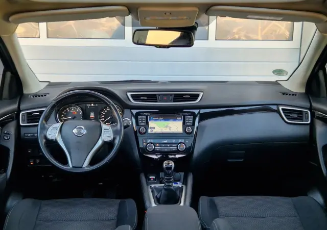 NISSAN Qashqai 1.6 DIG-T Tekna