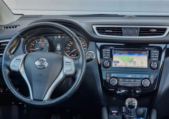 NISSAN Qashqai 1.6 DIG-T Tekna