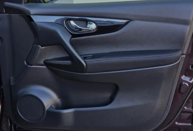 NISSAN Qashqai 1.6 DIG-T Tekna