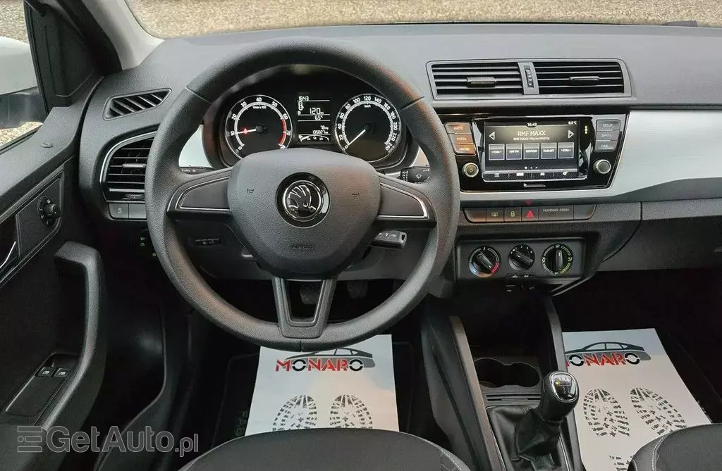 SKODA Fabia 