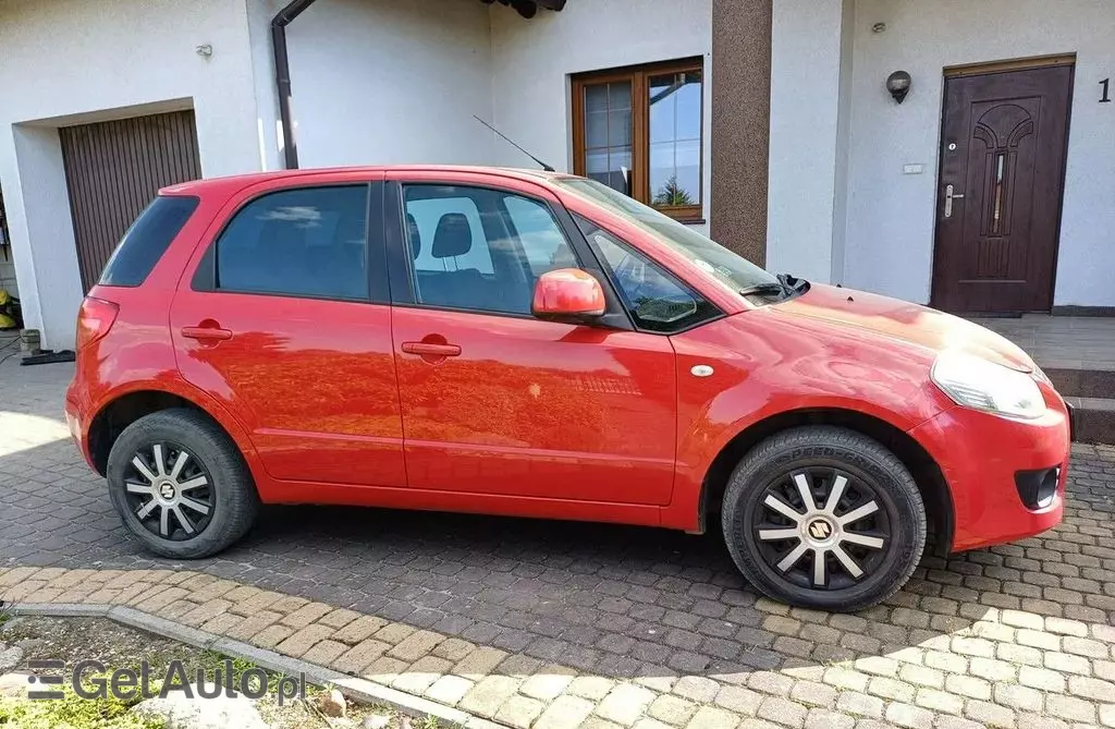 SUZUKI SX4 