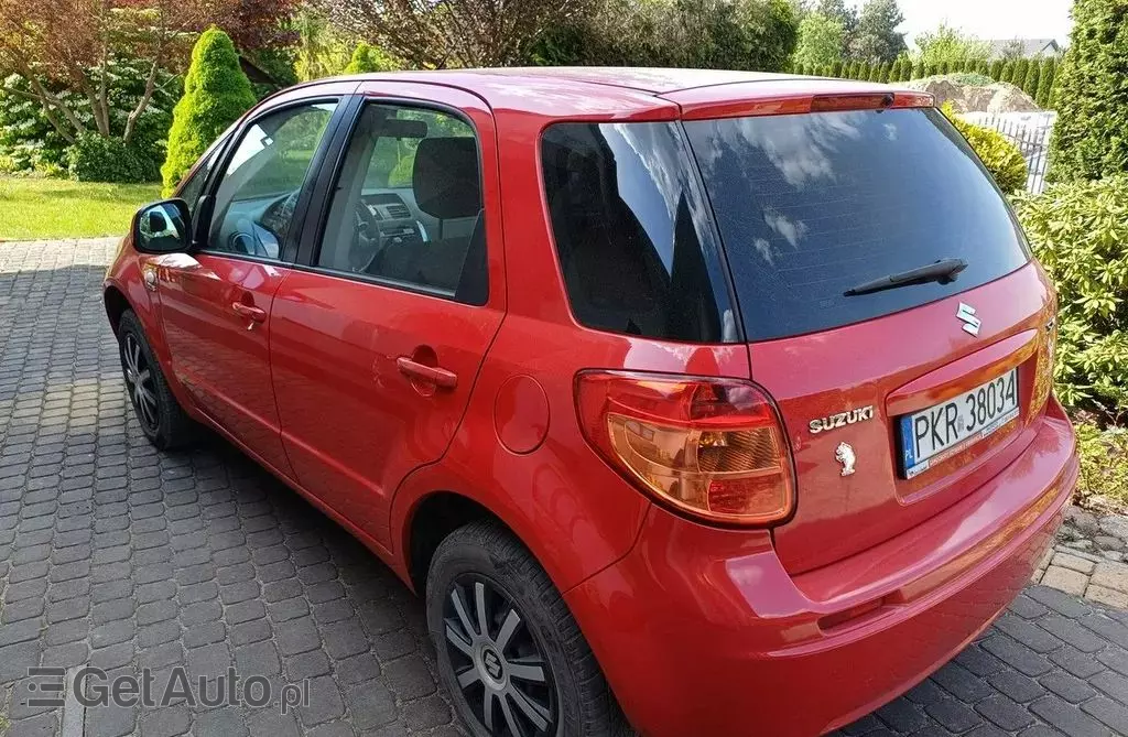 SUZUKI SX4 