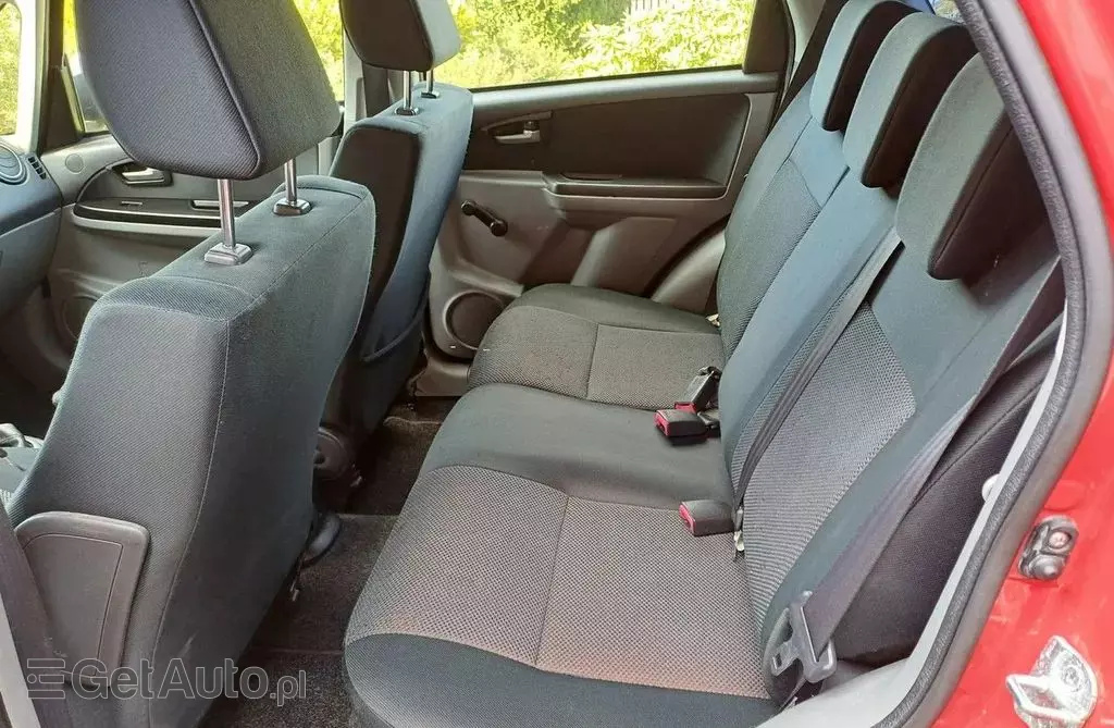 SUZUKI SX4 
